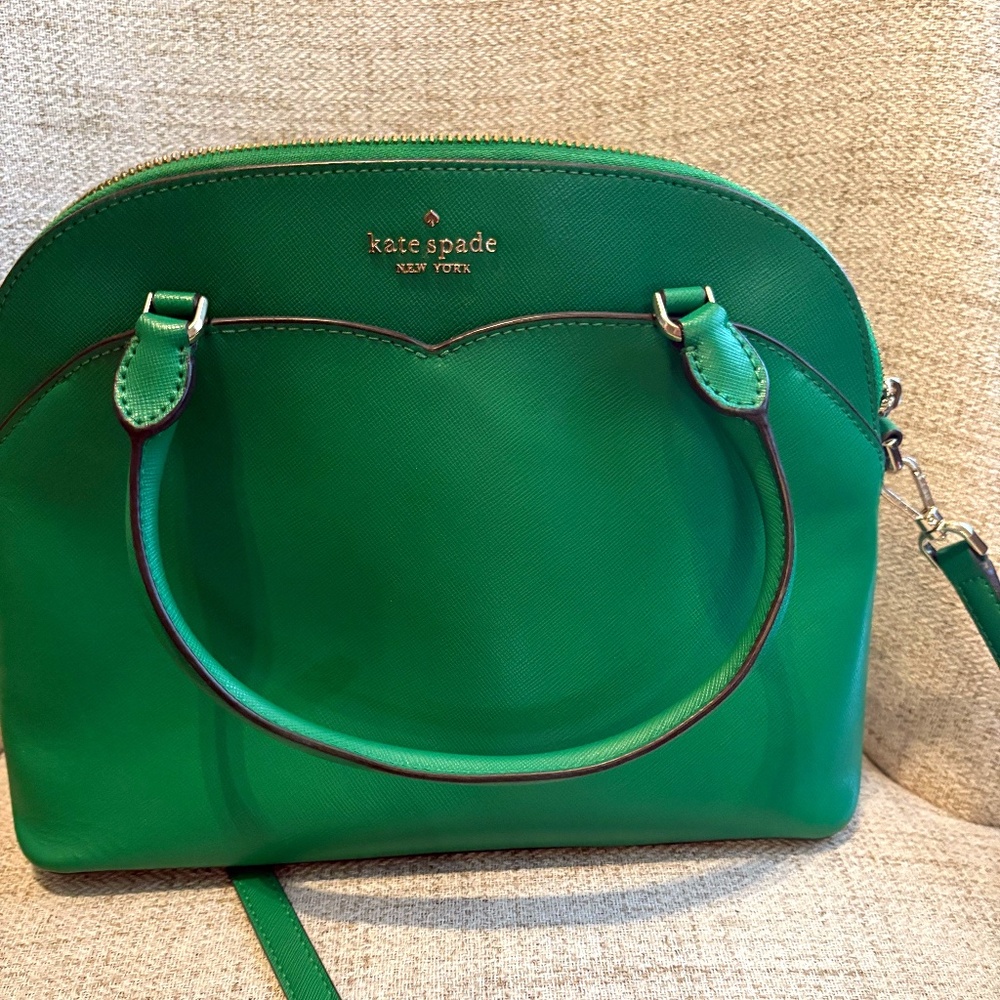 RARE FIND! GREAT condition Kate Spade Green purse!